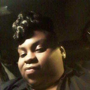 Meet your Posher, Ebony